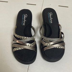 Sketchers sandals